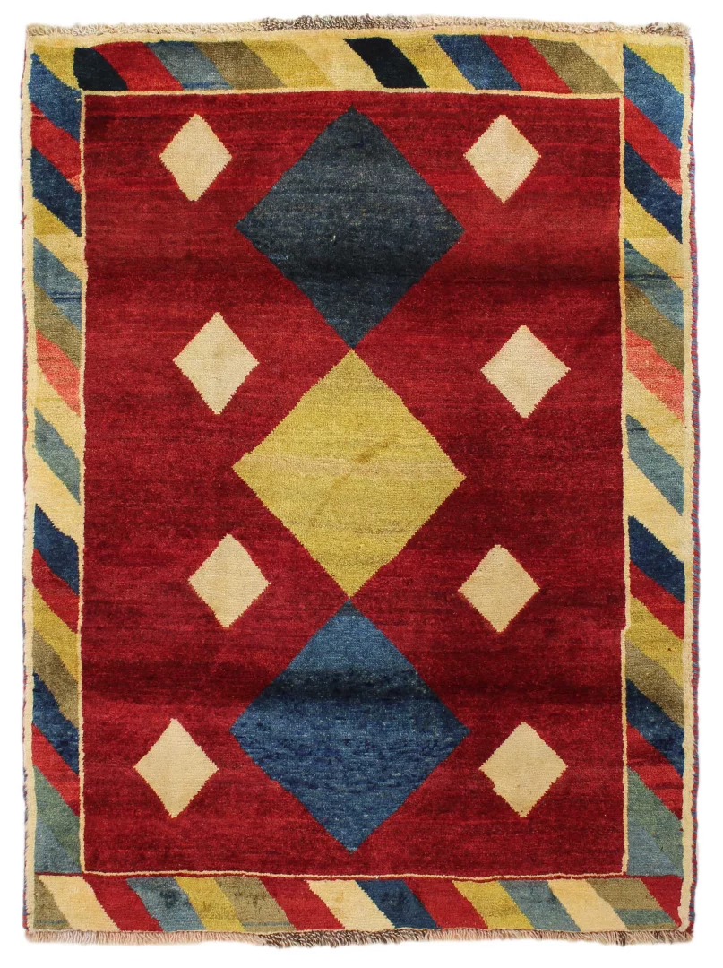 Gabbeh - Shuli 143 x 106 cm, Kunstwerk in Rot, Beige, handgeknüpft
