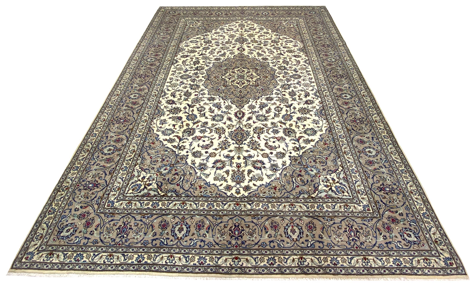 Keshan Teppich 349 x 241 cm, 150.000-300.000 Knoten, handgeknüpft