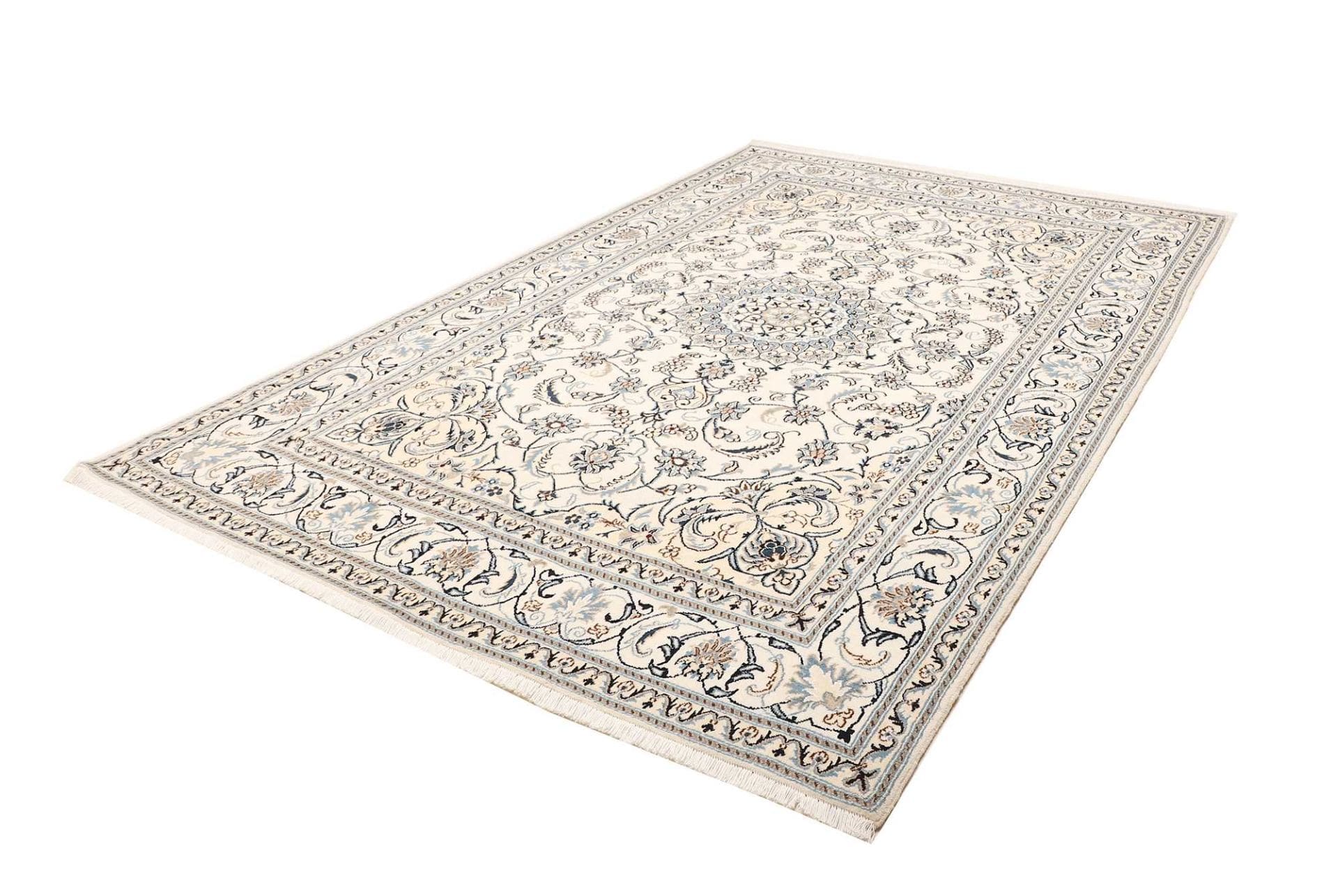 Nain Teppich 208 x 305 cm, florales Muster, handgeknüpft Perserteppich