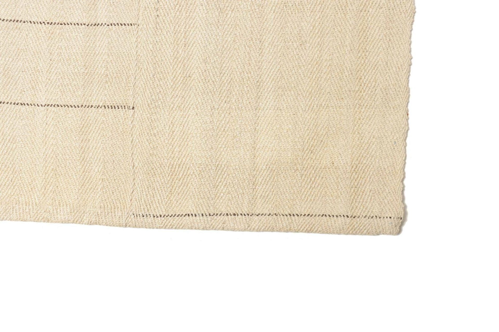 Handgewebter Kelim 210 x 276cm – rustikaler Charme für Ihr Zuhause