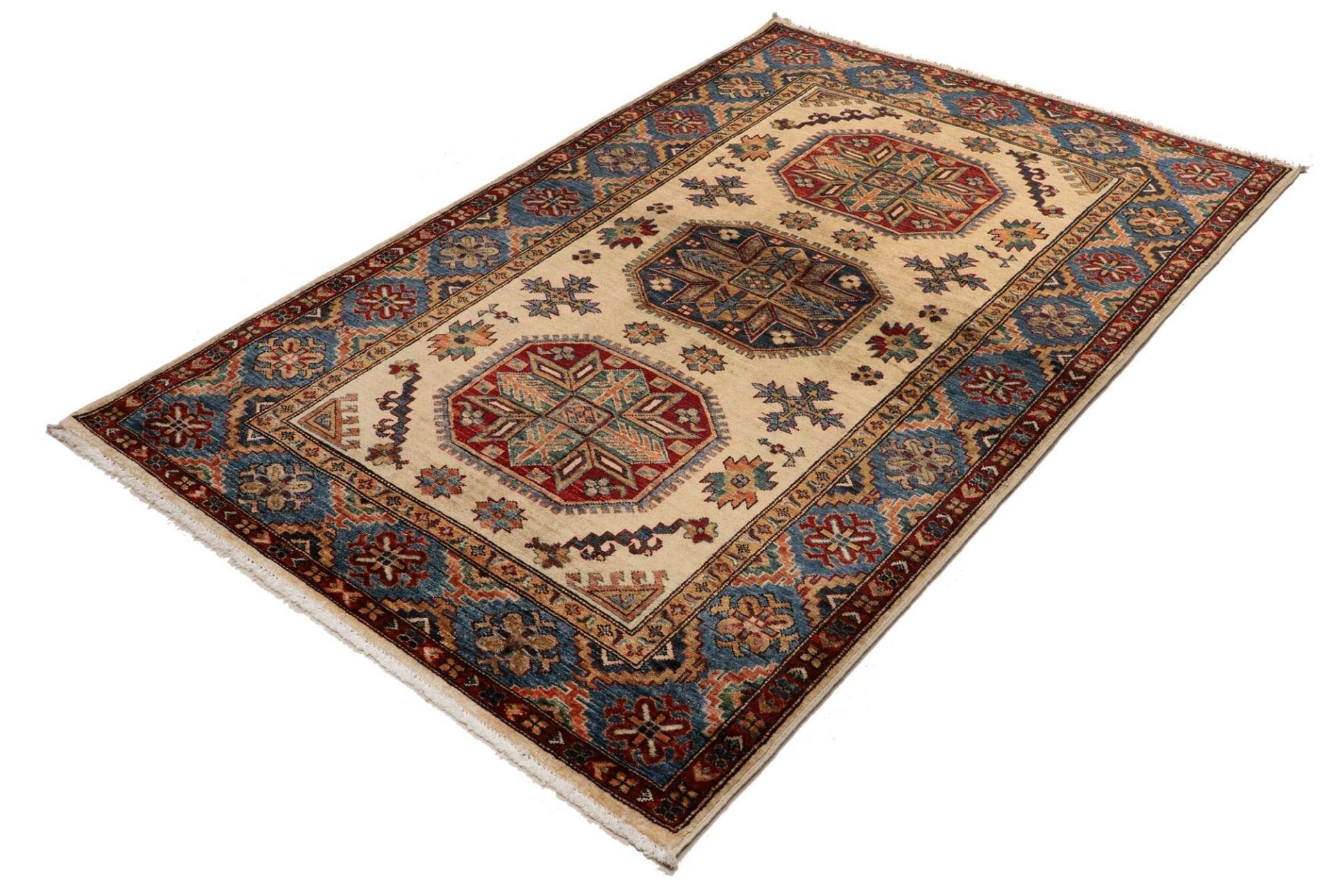 Handgeknüpfter Kazak Orientteppich 128 x 187 cm, geometrische Muster