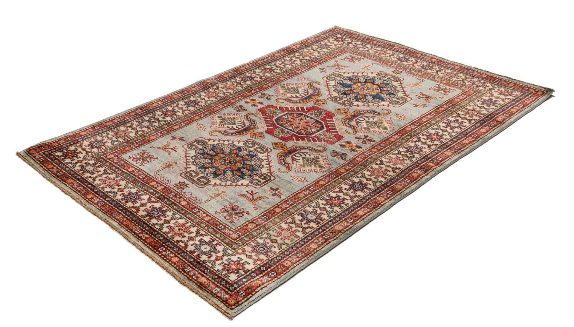 Kazak Orientteppich 128 x 181cm, geometrisches Muster, handgeknüpft
