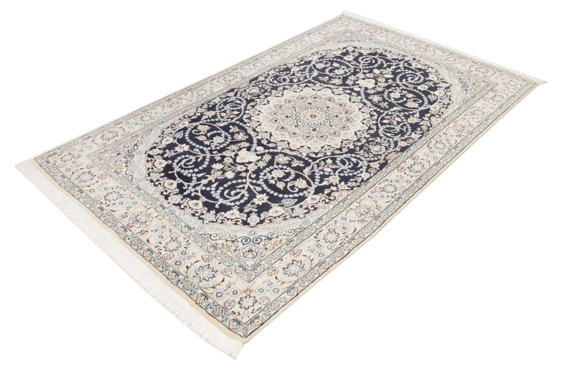 (Verkauft) Nain Teppich 135 x 210 cm, florale Muster, handgeknüpft, Perserteppich