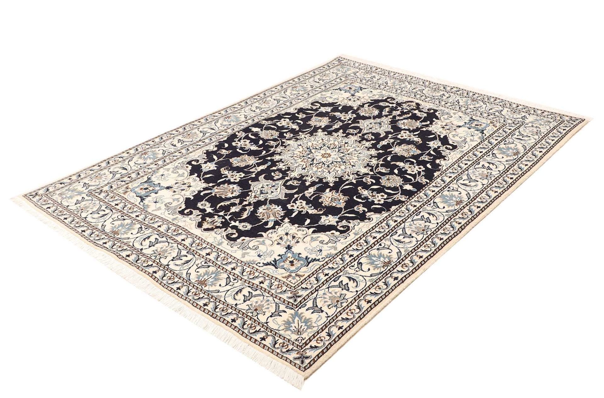 Nain Teppich 153 x 200 cm, florales Muster, handgeknüpft, Perserteppich