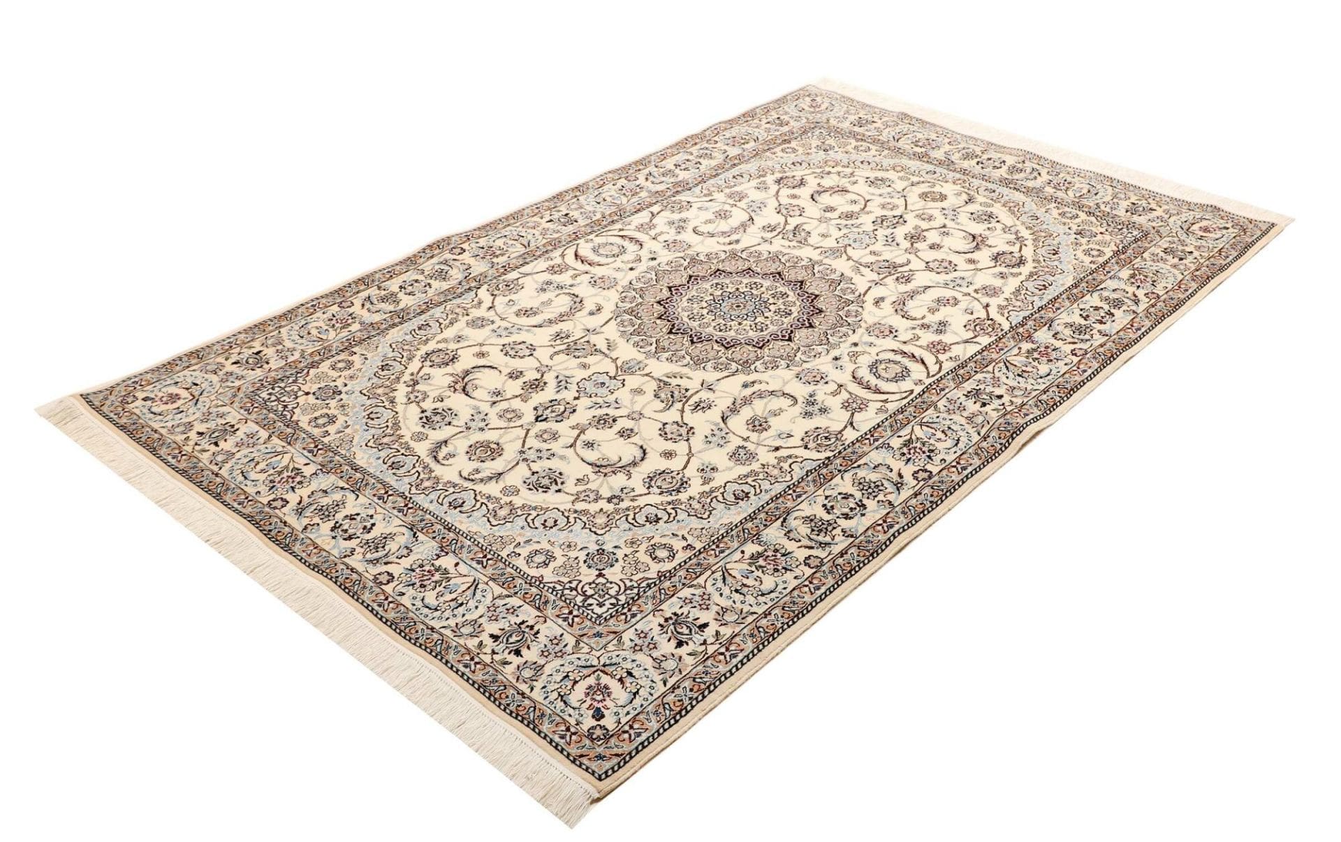 (Verkauft) Nain Orientteppich 133 x 202cm, florale Muster, handgeknüpft