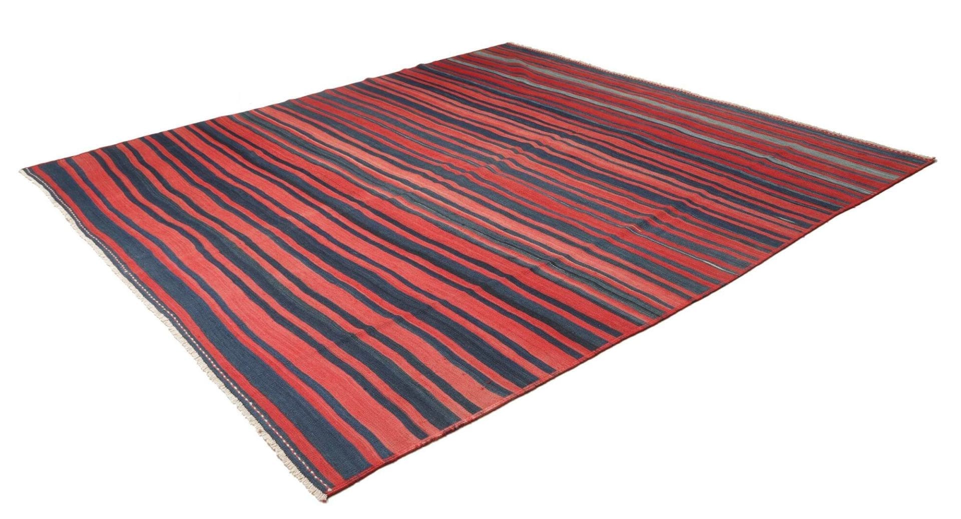 Antiker Kelim Teppich 262 x 292cm mit rustikalem Flair, handgewebt