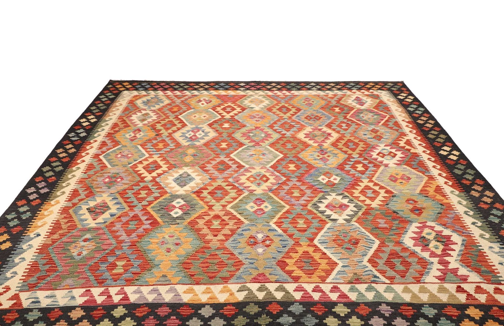 (Verkauft) Kelim Teppich 268 x 296 cm, handgewebt, rustikales Flair, Wolle
