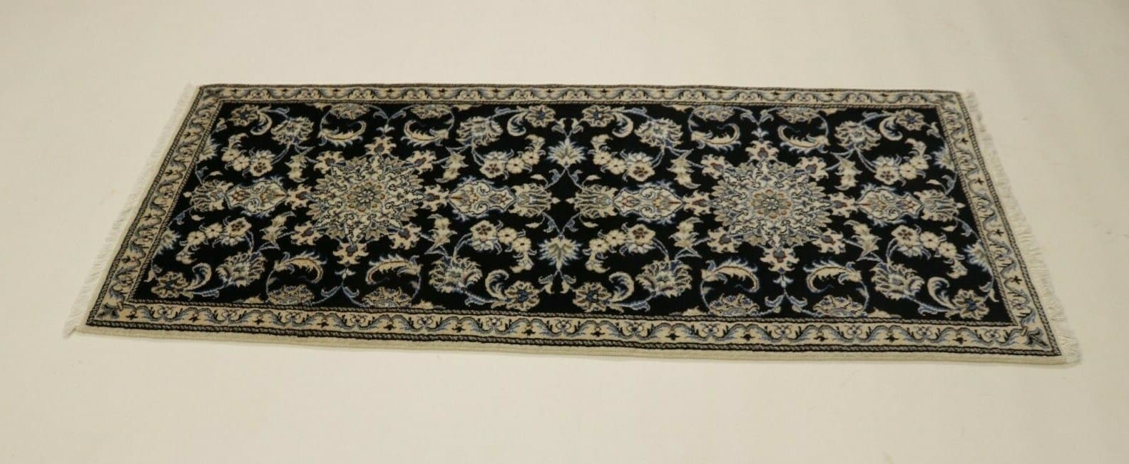 Wunderschöner Orientteppich 199x73 cm, 300000 Knoten, handgeknüpft