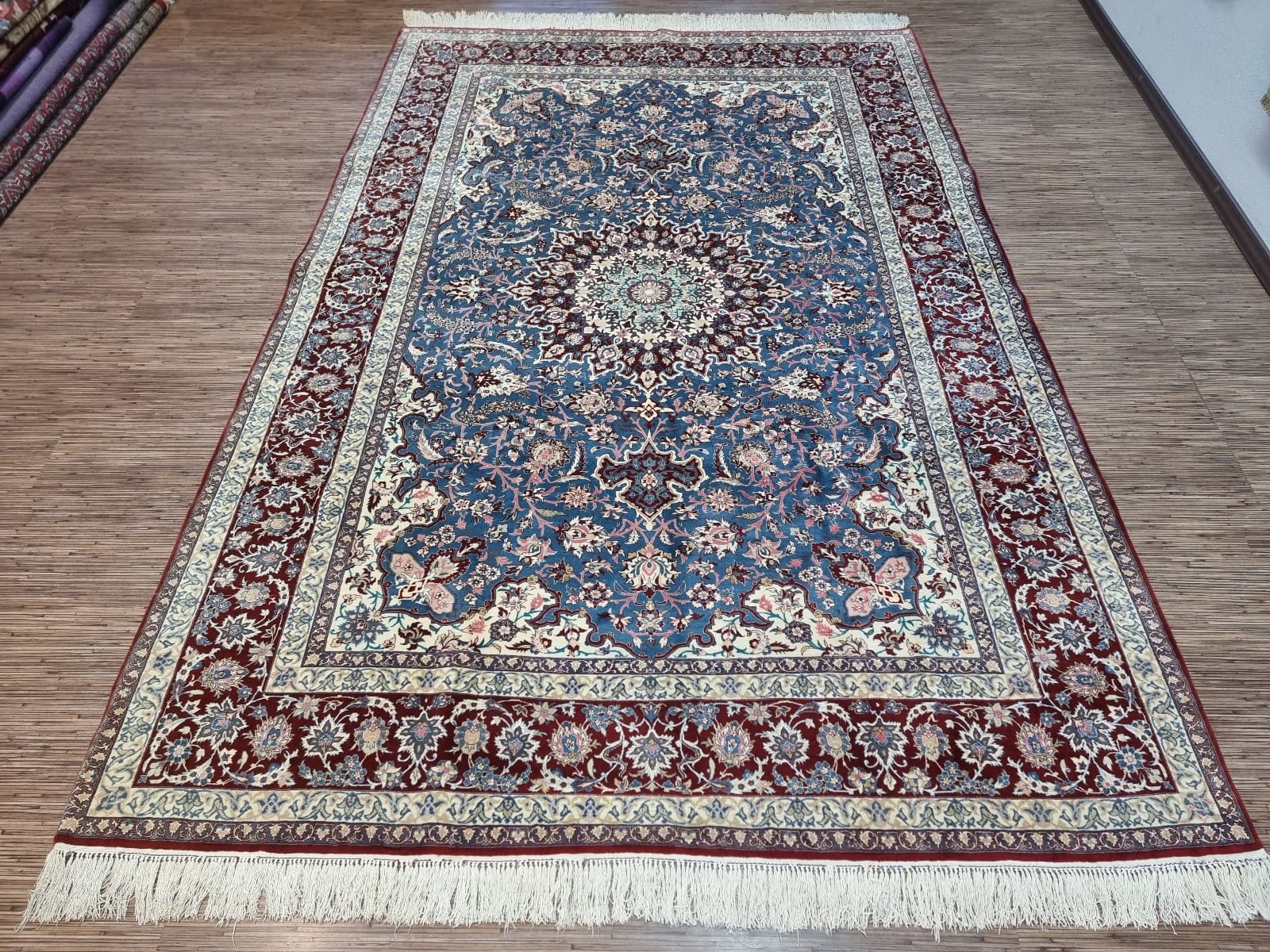 Wunderschöner Persischer Isfahan Teppich 310x206 cm, 800.000 K/m², handgeknüpft