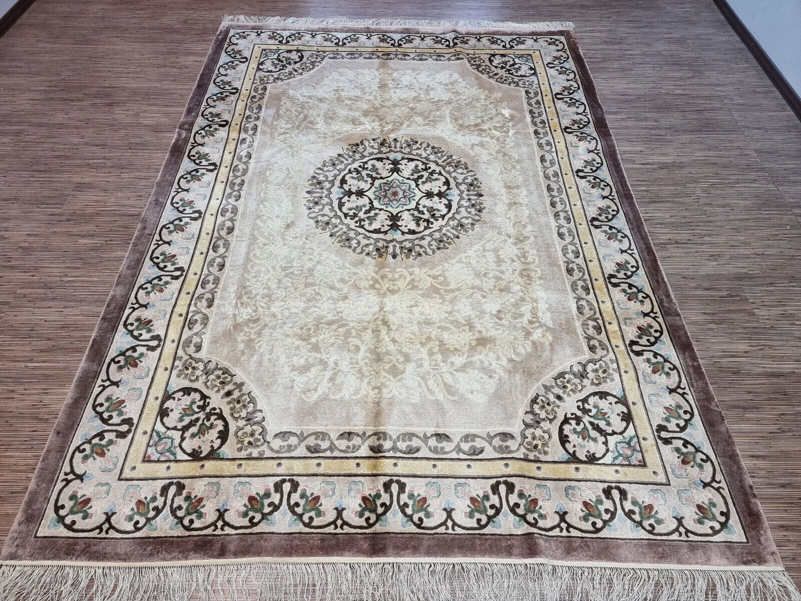 Wunderschöner Original China Seidenteppich 309x216cm, handgeknüpft