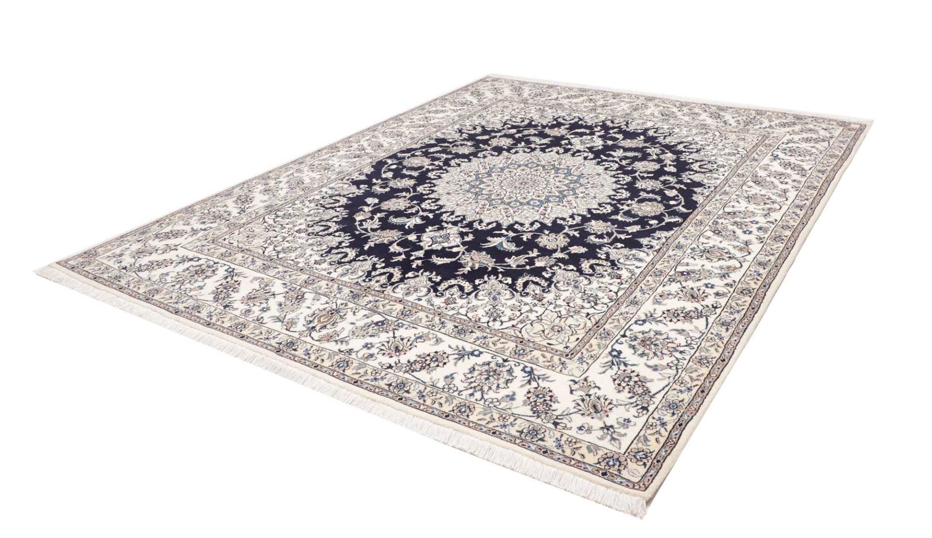 Exklusiver Nain Orientteppich 250 x 303 cm, handgeknüpft, Perserteppich