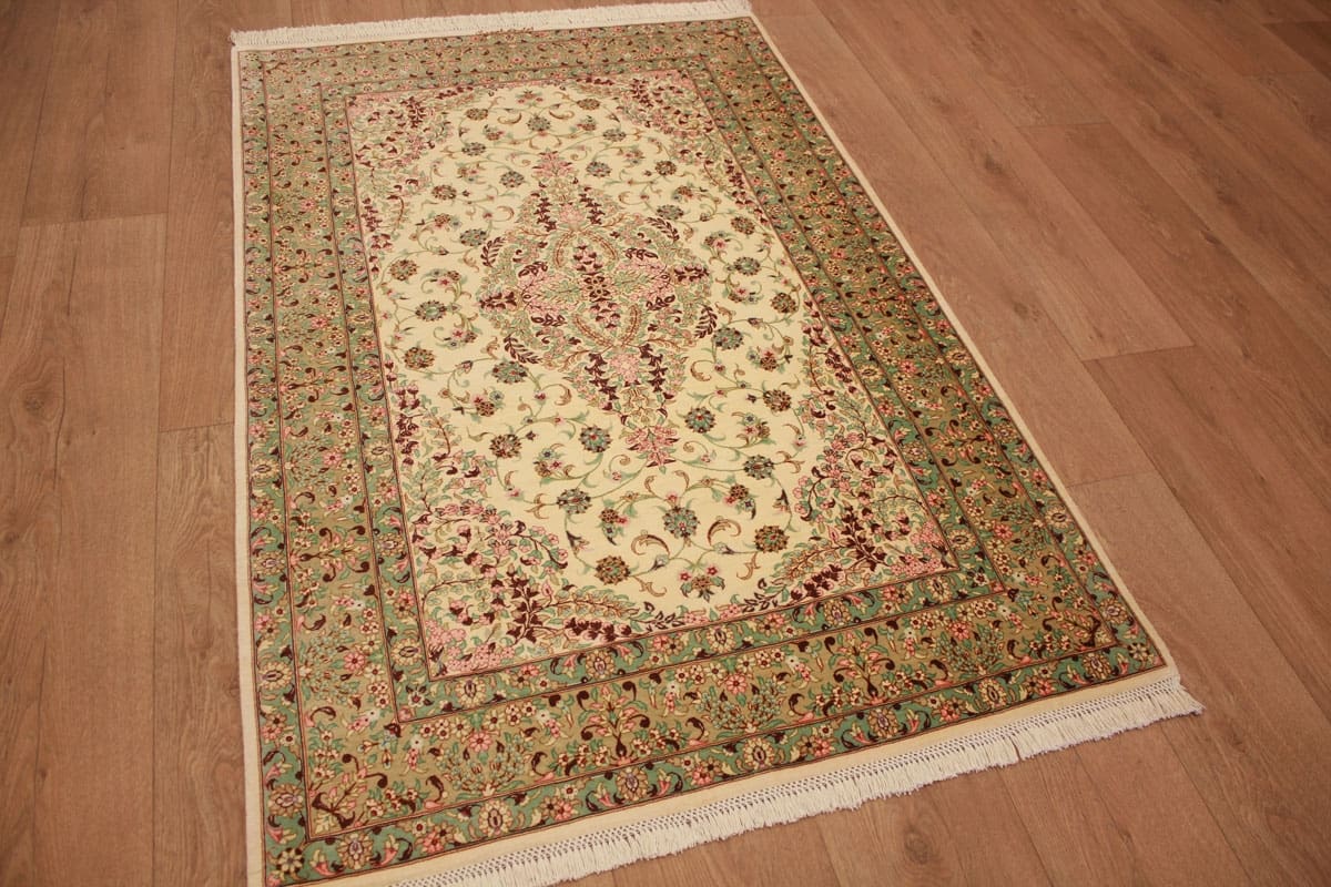 Perserteppich Ghom Seidenteppich "Ahmadi" 150x99 cm Beige, handgeknüpft