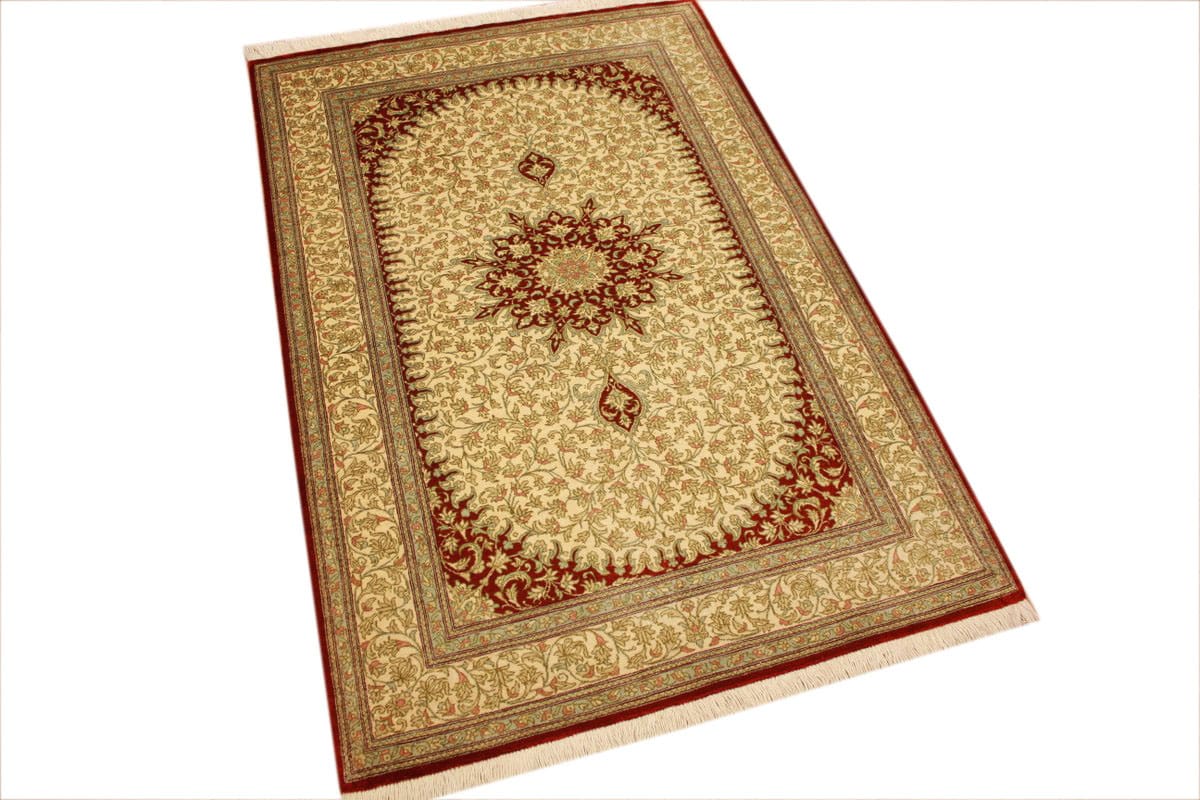 Seiden Teppich Ghom 121x79 cm Beige, harmonische Naturfarben, handgeknüpft