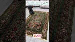Maschinengewebter Seidenteppich 1200 Knotenzahl Garten mit grünen Blumen - Ein Teppich so schön wie die Natur