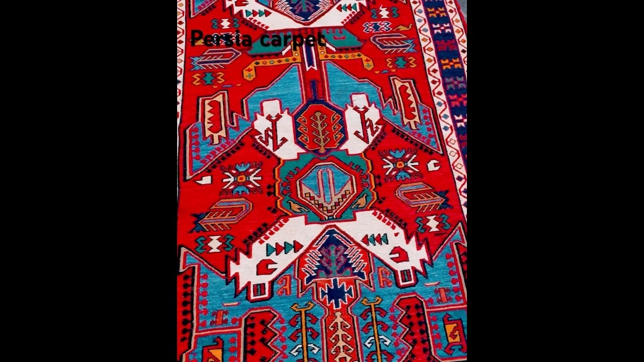 Schöner iranischer Teppich in der Stadt Tabriz mit attraktiven Designs und Farben. #tabriz#persischerTeppich
