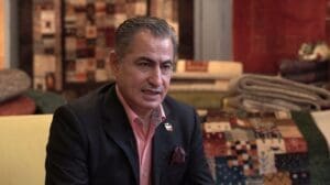  Kaufen Sie Ihren modernen handgefertigten Teppich im Persian Collection GABBEH Showroom @ BSC