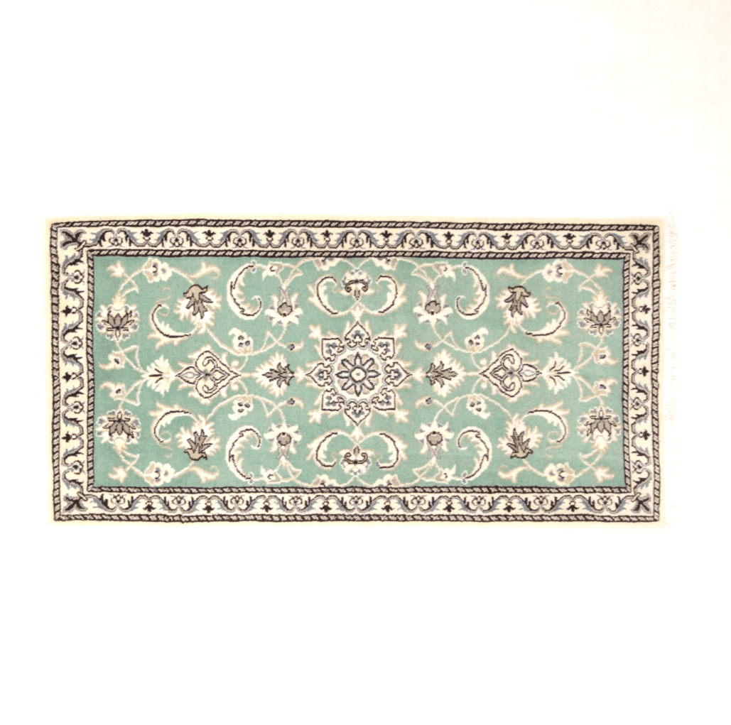 Perserteppich Nain 136 x 91 cm Grün handgeknüpft neu