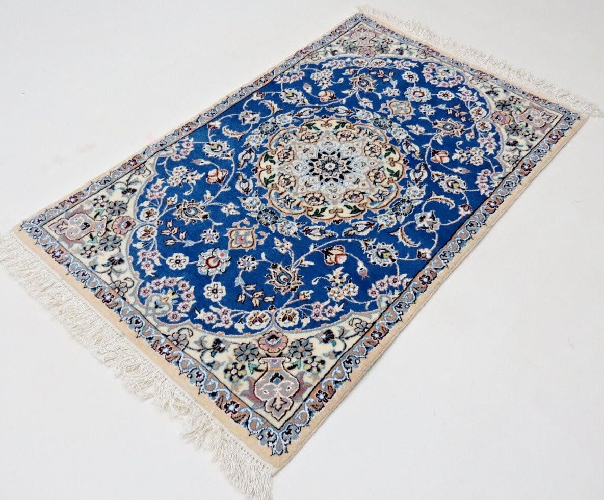Perserteppich Nain 120 x 75 cm Schurwolle & Seide handgeknüpft elegant