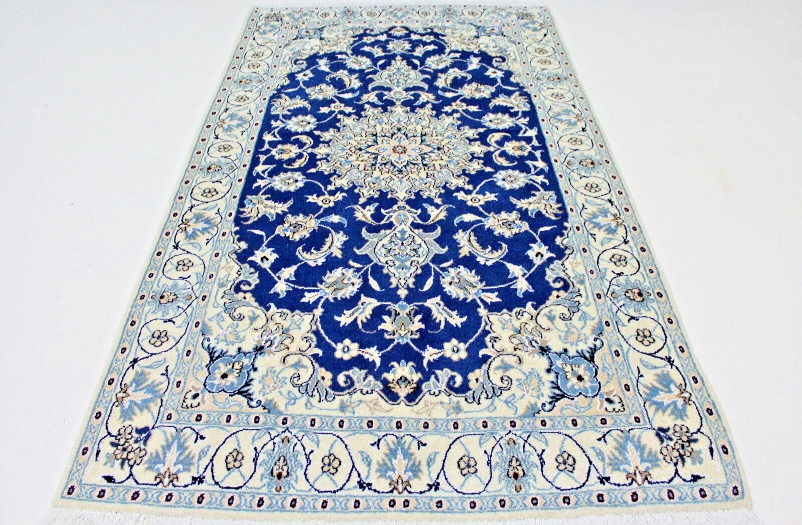 Perserteppich Nain 201 x 116 cm Schurwolle & Seide handgeknüpft