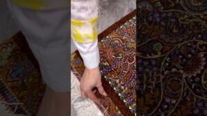 Diamot handgewebter iranischer Seidenteppich. Diamanten und Weltmeisterwerke فرش دست بافت ابریشم ایرانی