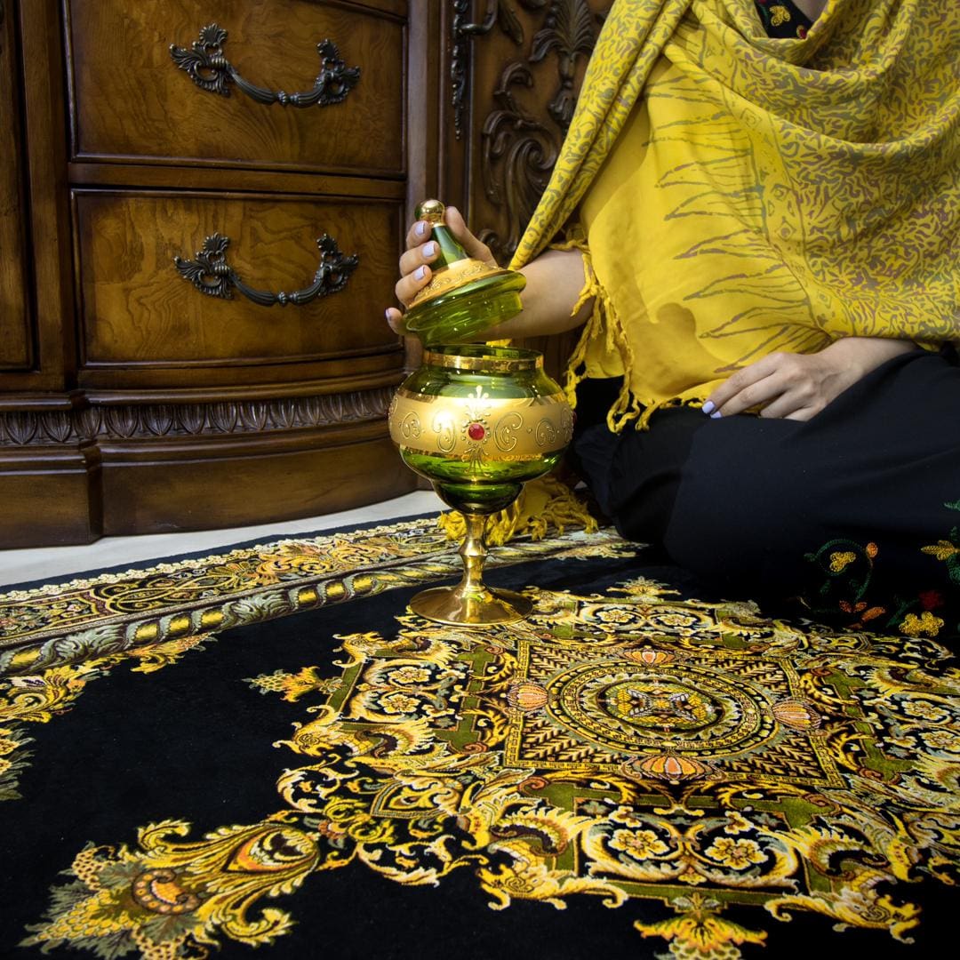 Të përgjithshme (Markë dhe Origjina): Qilim Erami Erami Ghom Hossein Erami Qilim mëndafshi Erami Qilim mëndafshi Ghom Qilim mëndafshi persian Qilim i lidhur me dorë Irani Luxonaria Qilima Partner Arti i Qilimave Persian Qim Qilim mëndafshi Qom Dizajni dhe Cilësia: I lidhur me dorë nga mëndafshi i pastër Qilim persian më i mirë Qilim luksoz për dizajn të brendshëm Modele klasike Ghom Stoli persiane Dekor ekskluziv për shtëpi Artizanat persian Elegancë e përjetshme në mëndafsh Qilim mëndafshi për ambiente luksoze të brendshme Artikull koleksionisti Historia dhe Trashëgimia e Qilimave Persian: Arti i qilimave për breza Trashëgimia e Endjes Persian Tradita e Familjes Erami Prodhuar në Qom që nga viti 1930 Artizanat iranian Dizajn autentik persian Tradita takon Artin Modern persian të Endjes së Mëndafshit Të përgjithshme (Markë dhe Origjina): Qilim Erami Erami Ghom Hossein Erami Qilim mëndafshi Erami Qilim mëndafshi Ghom Qilim mëndafshi persian Qilim i lidhur me dorë Irani Luxonaria Qilima Partner Arti i Qilimave Persian Qim Qilim mëndafshi Qom Dizajni dhe Cilësia: I lidhur me dorë nga mëndafshi i pastër Qilim persian më i mirë Qilim luksoz për dizajn të brendshëm Modele klasike Ghom Stoli persiane Dekor ekskluziv për shtëpi Artizanat persian Elegancë e përjetshme në mëndafsh Qilim mëndafshi për ambiente luksoze të brendshme Artikull koleksionisti Historia dhe Trashëgimia e Qilimave Persian: Arti i qilimave për breza Trashëgimia e Endjes Persian Tradita e Familjes Erami Prodhuar në Qom që nga viti 1930 Artizanat iranian Dizajn autentik persian Tradita takon Artin Modern persian të Endjes së Mëndafshit