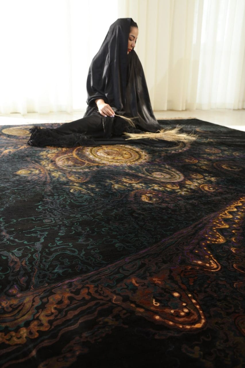 Të përgjithshme (Markë dhe Origjina): Qilim Erami Erami Ghom Hossein Erami Qilim mëndafshi Erami Qilim mëndafshi Ghom Qilim mëndafshi persian Qilim i lidhur me dorë Irani Luxonaria Qilima Partner Arti i Qilimave Persian Qim Qilim mëndafshi Qom Dizajni dhe Cilësia: I lidhur me dorë nga mëndafshi i pastër Qilim persian më i mirë Qilim luksoz për dizajn të brendshëm Modele klasike Ghom Stoli persiane Dekor ekskluziv për shtëpi Artizanat persian Elegancë e përjetshme në mëndafsh Qilim mëndafshi për ambiente luksoze të brendshme Artikull koleksionisti Historia dhe Trashëgimia e Qilimave Persian: Arti i qilimave për breza Trashëgimia e Endjes Persian Tradita e Familjes Erami Prodhuar në Qom që nga viti 1930 Artizanat iranian Dizajn autentik persian Tradita takon Artin Modern persian të Endjes së Mëndafshit Të përgjithshme (Markë dhe Origjina): Qilim Erami Erami Ghom Hossein Erami Qilim mëndafshi Erami Qilim mëndafshi Ghom Qilim mëndafshi persian Qilim i lidhur me dorë Irani Luxonaria Qilima Partner Arti i Qilimave Persian Qim Qilim mëndafshi Qom Dizajni dhe Cilësia: I lidhur me dorë nga mëndafshi i pastër Qilim persian më i mirë Qilim luksoz për dizajn të brendshëm Modele klasike Ghom Stoli persiane Dekor ekskluziv për shtëpi Artizanat persian Elegancë e përjetshme në mëndafsh Qilim mëndafshi për ambiente luksoze të brendshme Artikull koleksionisti Historia dhe Trashëgimia e Qilimave Persian: Arti i qilimave për breza Trashëgimia e Endjes Persian Tradita e Familjes Erami Prodhuar në Qom që nga viti 1930 Artizanat iranian Dizajn autentik persian Tradita takon Artin Modern persian të Endjes së Mëndafshit
