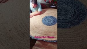 Wie man aus Türmatten geflochtene Teppiche macht #2023 #VIRAL VIDEO #TEPPICHE #HERSTELLUNG NKS KOLI