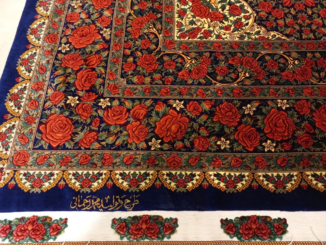 Rahmani Rose Ghom Qom Seidenteppich 23 Pertnerschaft in Europa mit Rahmani Rose Carpet – Der moderne Klassiker der Qom Seidenteppiche