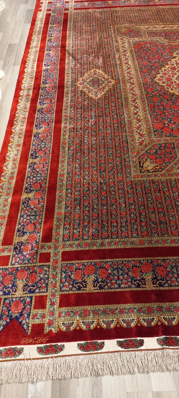 Rahmani Rose Ghom Qom Seidenteppich 30 Pertnerschaft in Europa mit Rahmani Rose Carpet – Der moderne Klassiker der Qom Seidenteppiche