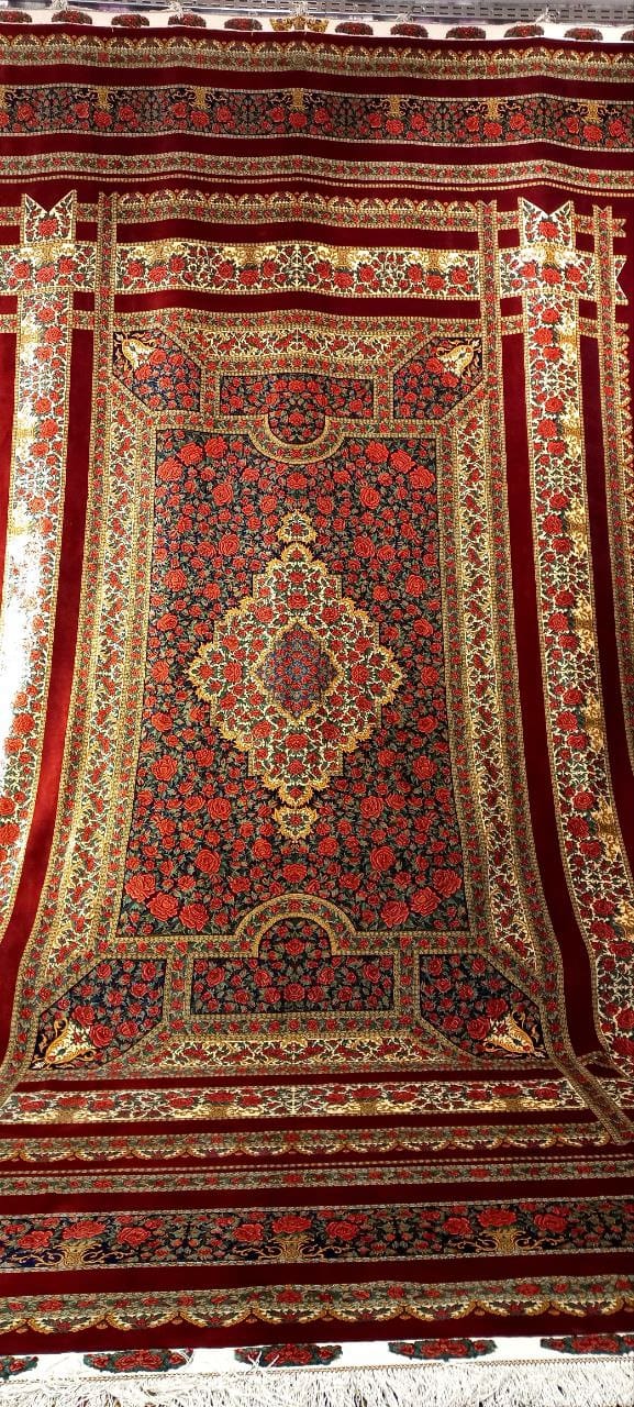 Rahmani Rose Ghom Qom Seidenteppich 52 Pertnerschaft in Europa mit Rahmani Rose Carpet – Der moderne Klassiker der Qom Seidenteppiche