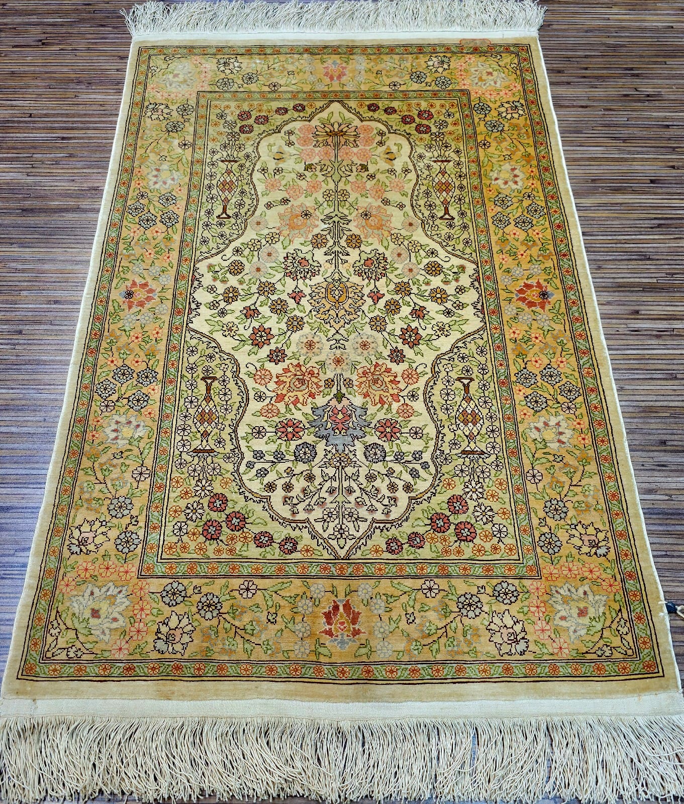Orientteppich Hereke 97 x 62 cm Seide handgeknüpft wunderschön