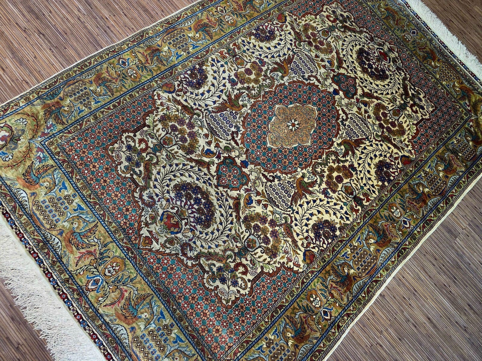 (Verkauft) Orientteppich Kayseri 210 x 144 cm Seide handgeknüpft hochwertig
