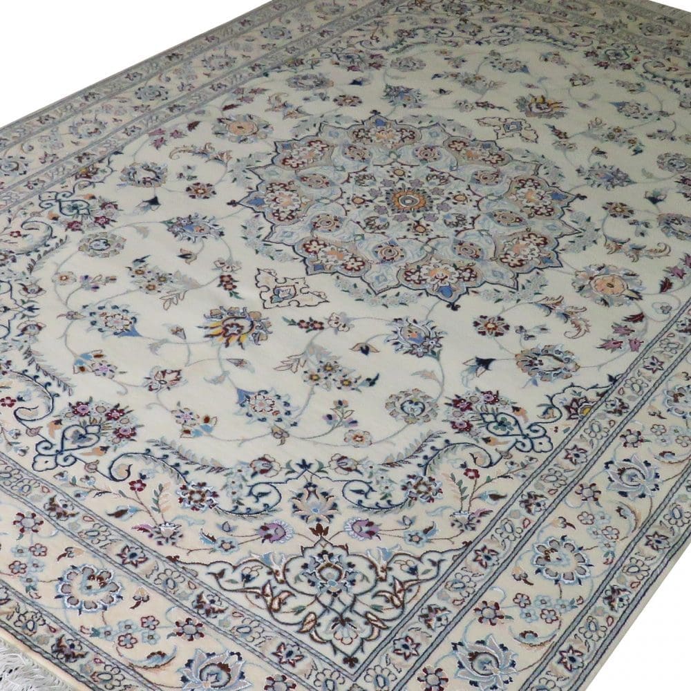 Perserteppich Nain 6La 60Raj 640K/Qm 160 x 235 cm Schurwolle & Seide handgeknüpft