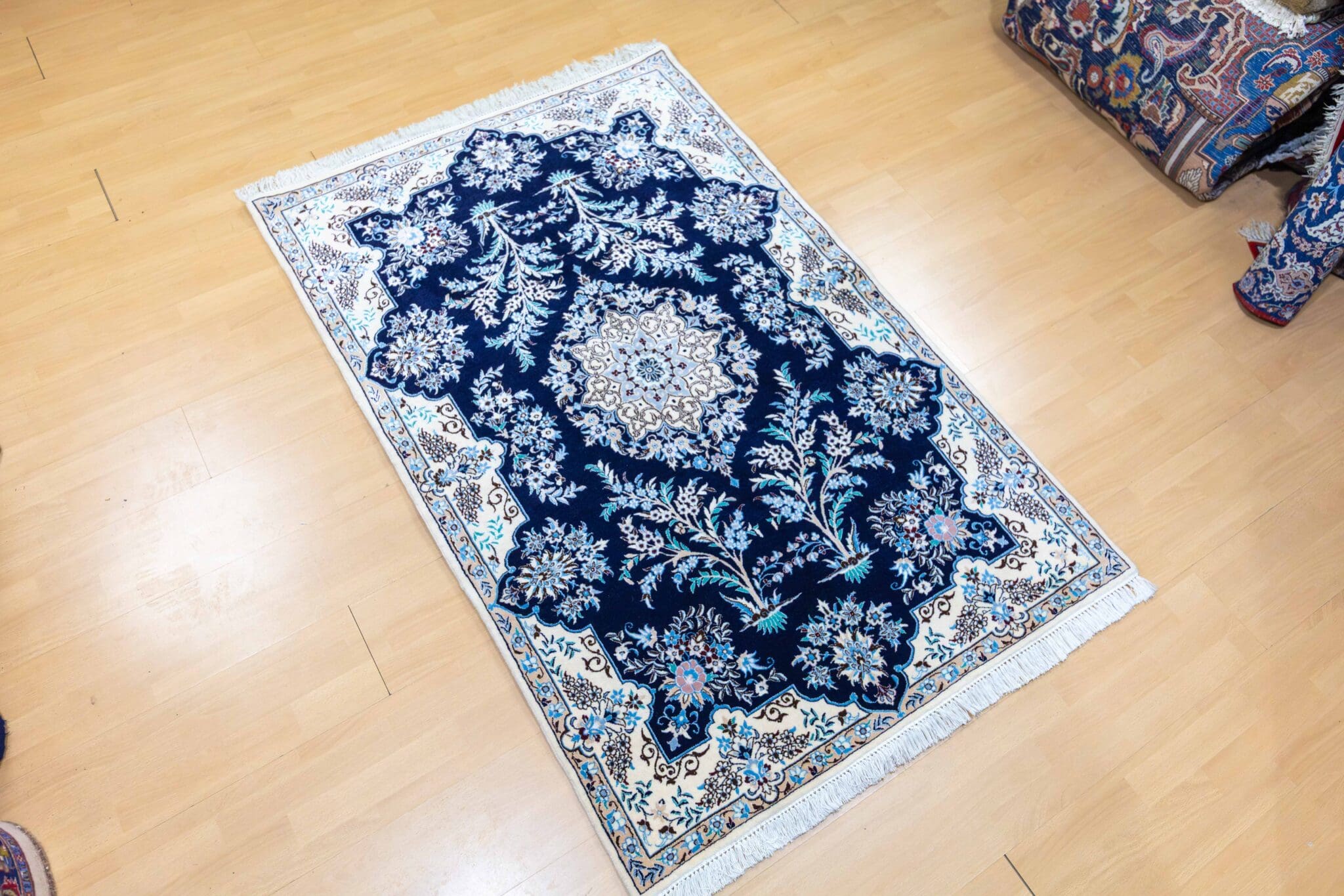 Unikat Perserteppich Nain 178 x 115 cm 6La 60Raj 700K/Qm 15% Seide & 85% Wolle handgeknüpft seltenes klassisches Blumenmuster W1(#439)