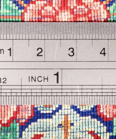 Perserteppich Qom 205 x 136 cm Seide handgeknüpft 80Raj 1.2 Mio/Qm Rosenmuster „Hiat Bakhsh“ signiert