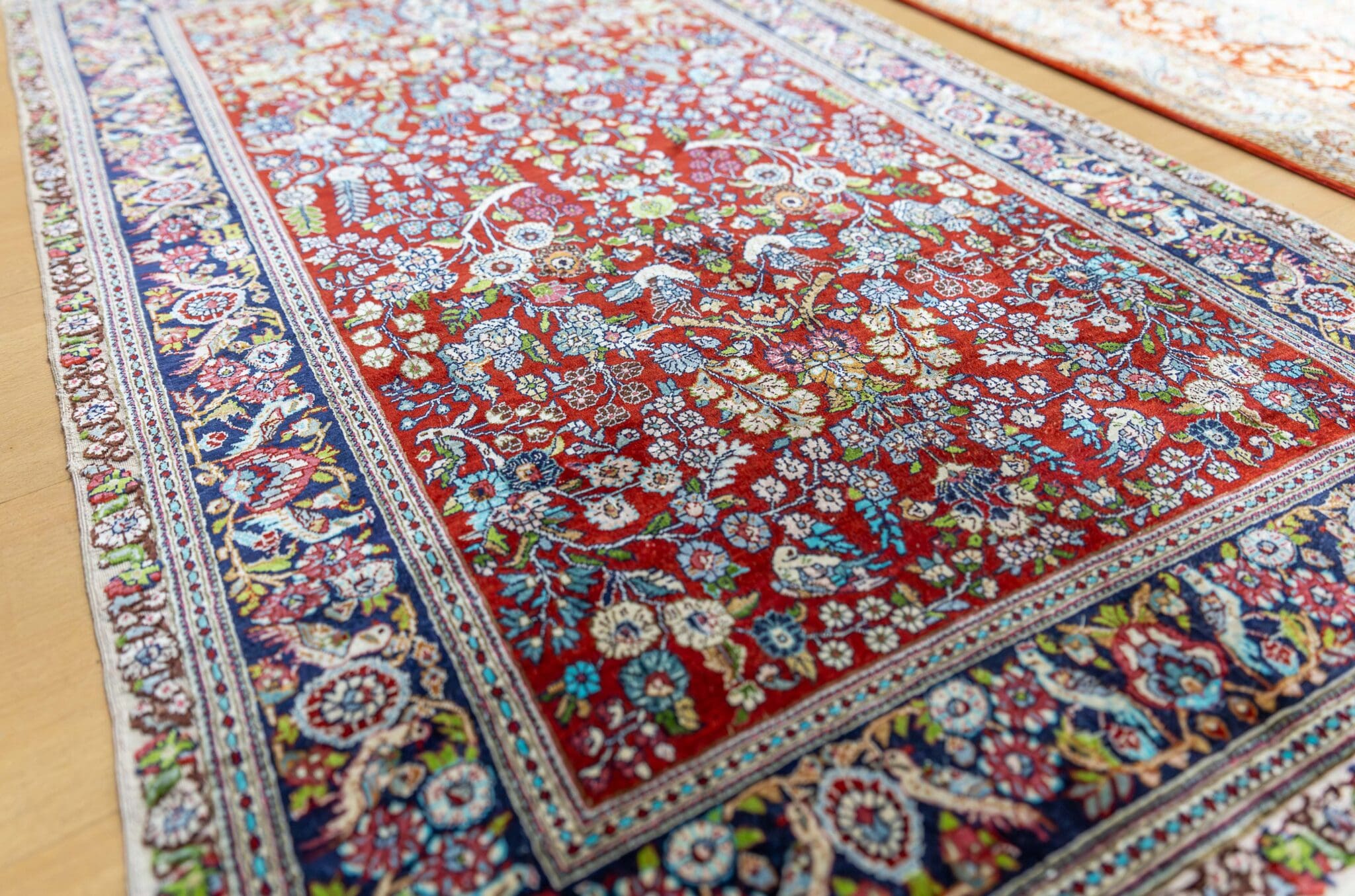 124x77cm Hereke Seidenteppich ca. 1 Mio. Knoten/Qm Seide auf Seide geknüpft Orientteppich W1(#482)