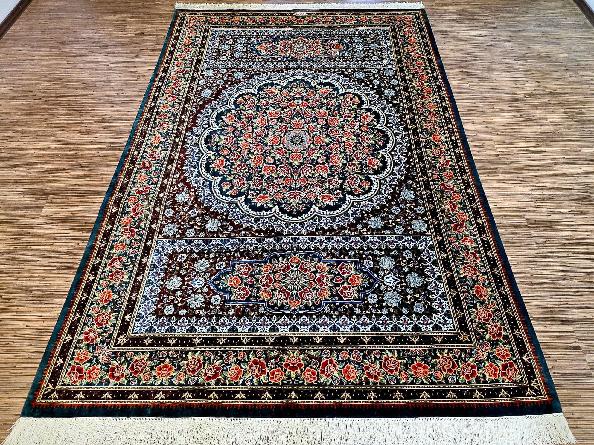 (Verkauft) 300x200cm ORIGINAL Qom (Ghom) Seidenteppich Perserteppich 100% echte Seide auf Seide 77 Radj 880000 Knoten/Qm Iran Signiert "Qom, Mohseni" H1