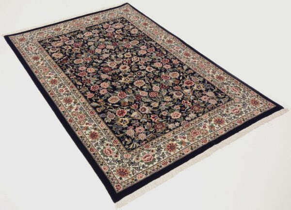Perserteppich Isfahan 107 x 155 cm Schurwolle & Seide handgeknüpft