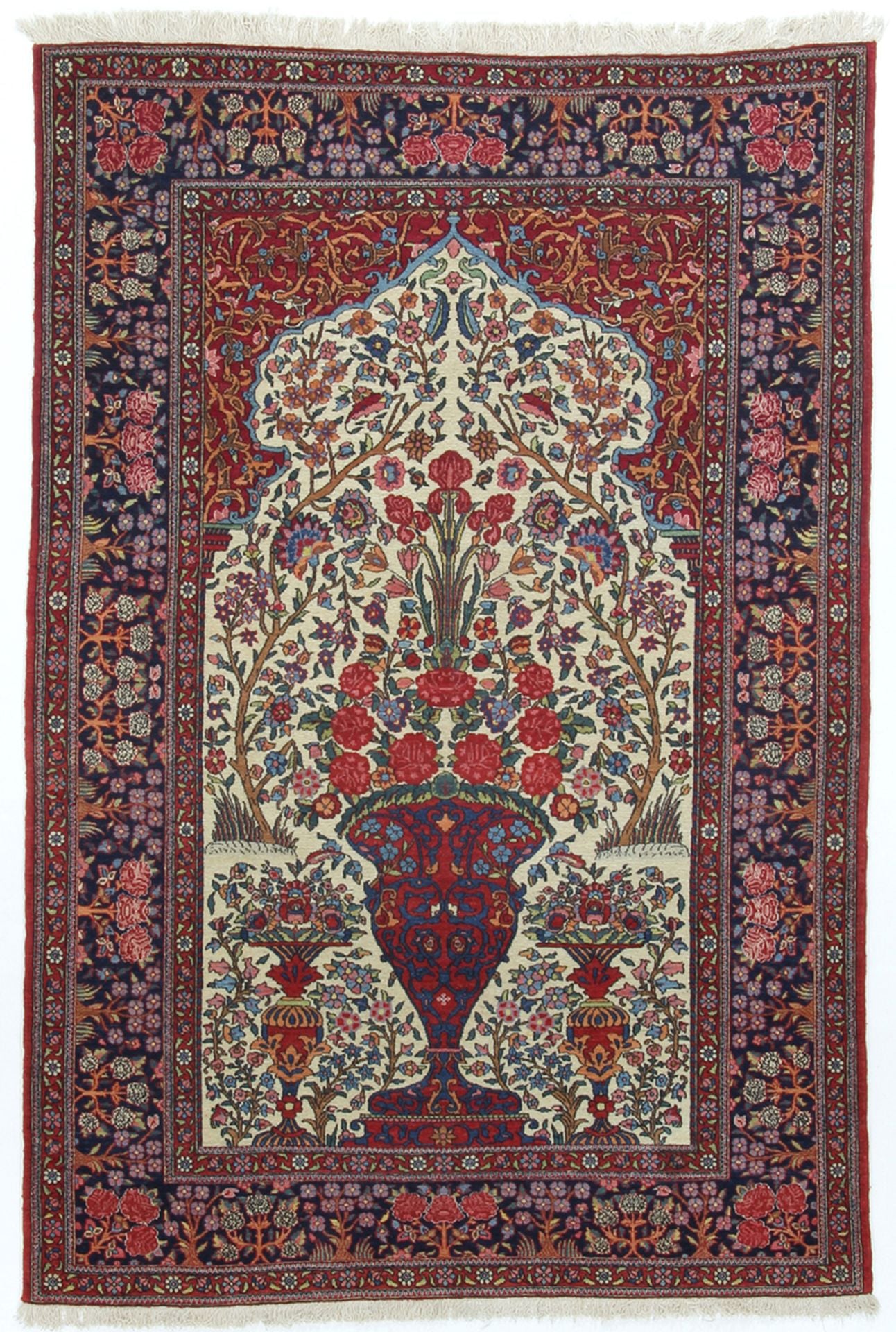 Perserteppich Isfahan 140 x 212 cm Schurwolle handgeknüpft fein
