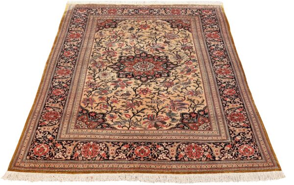 Perserteppich Ghom 135 x 195 cm Seide handgeknüpft antik