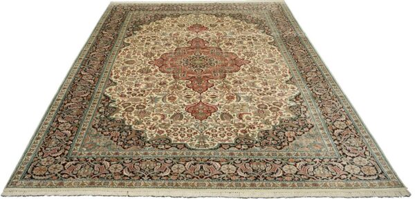 Orientteppich Kashmirseide 270 x 366 cm Seide handgeknüpft fein
