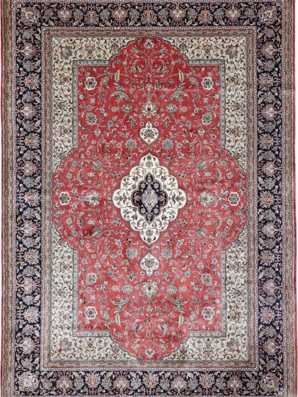 Teppich Ankauf Linz 4040 – Professioneller Fachexperte & Sofortzahlung – Handgeknüpfter Orientteppich Orientteppich Kashmir 168 x 239 cm Seide handgeknüpft Pastell
