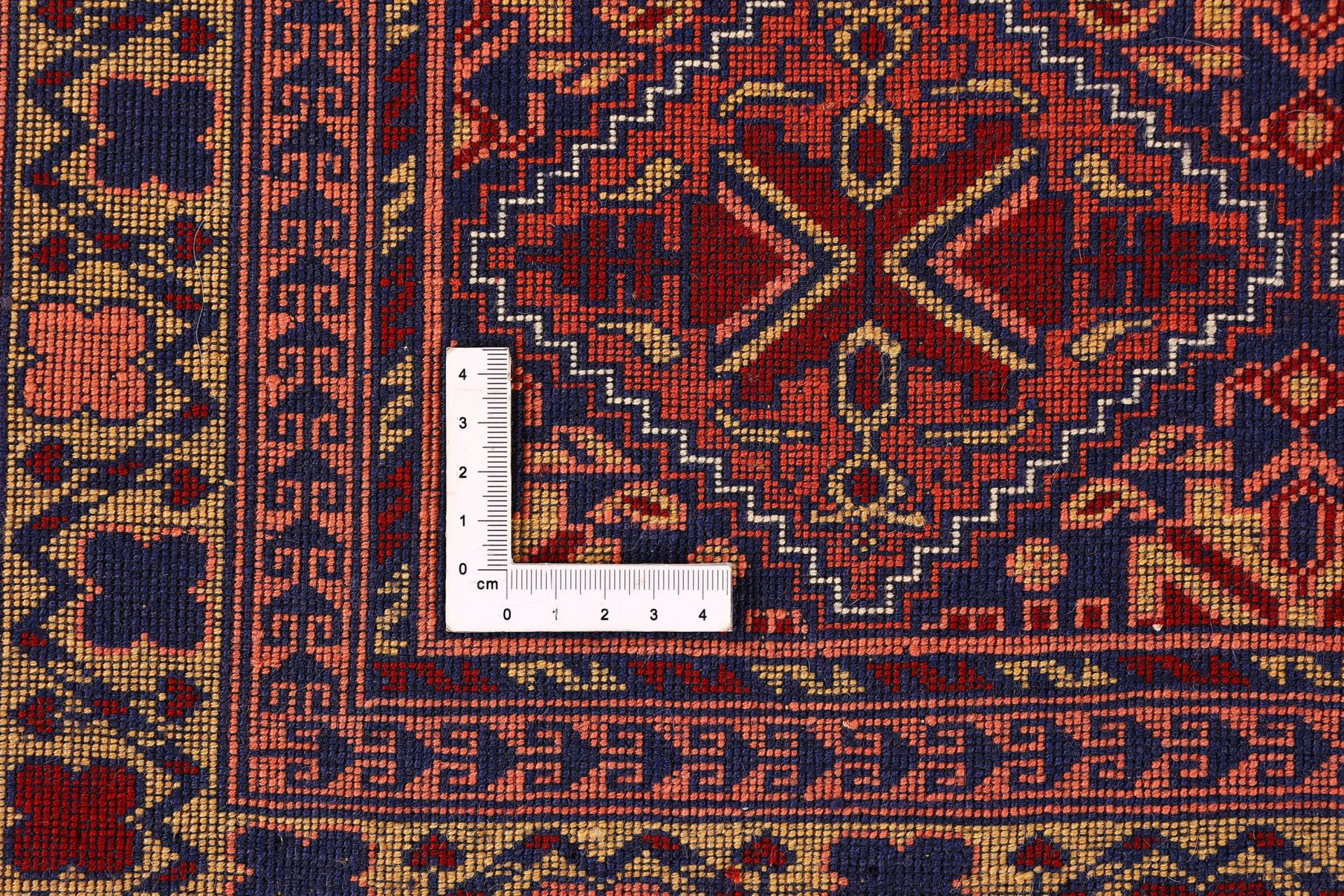 Oriental Rug 177 × 118 cm, silk, hand-knotted — view 9