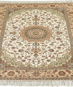 Qom Oriental Rug 180 × 121 cm, silk, hand-knotted — view 2