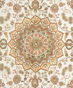 Qom Oriental Rug 180 × 121 cm, silk, hand-knotted — view 4
