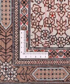 Qom Oriental Rug 186 × 127 cm, silk, hand-knotted — view 9