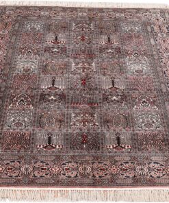 Qom Oriental Rug 186 × 127 cm, silk, hand-knotted — view 2