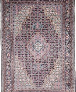 Qom Oriental Rug 276 × 184 cm, silk, hand-knotted