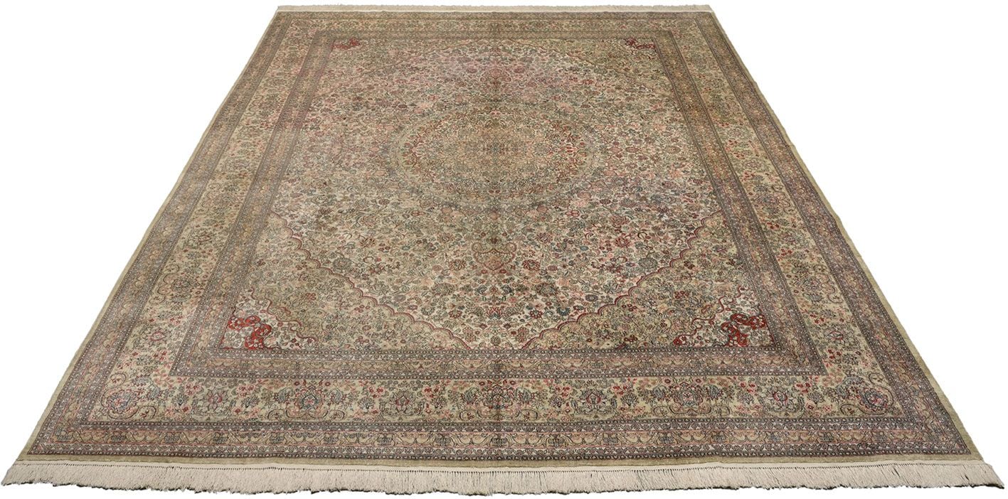 Qom Oriental Rug 370 × 275 cm, silk, hand-knotted — view 2