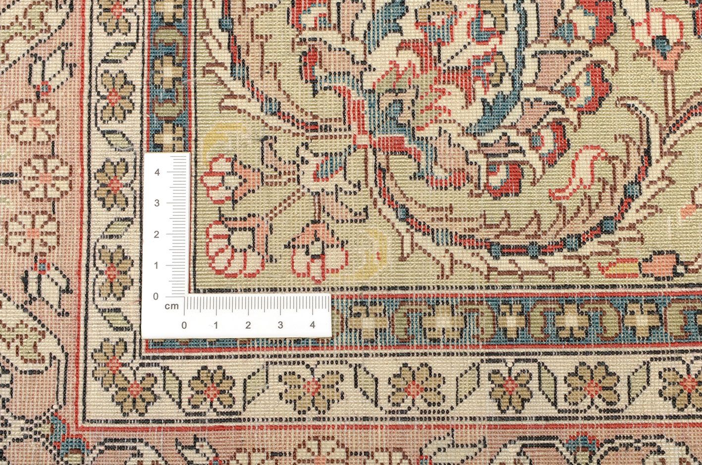 Qom Oriental Rug 370 × 275 cm, silk, hand-knotted — view 3